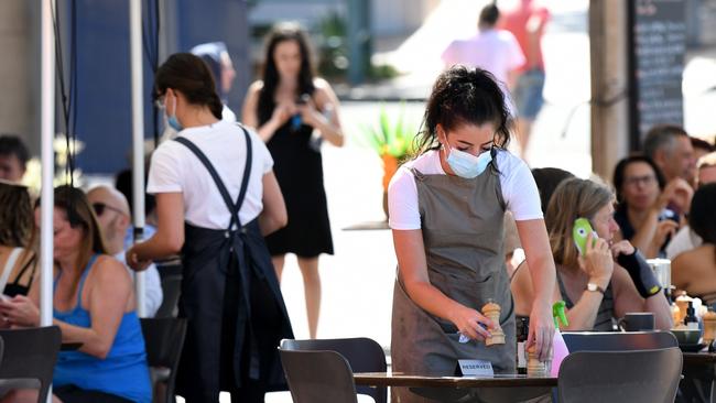 Hospitality staff will still need to wear masks. Picture: NCA NewsWire/Bianca De Marchi