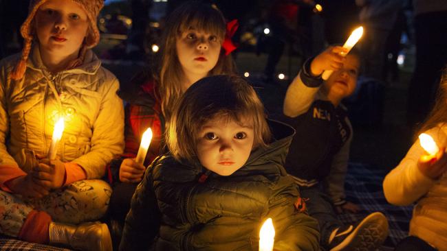 Peter Hoffman murder: Maroubra vigil honours murdered homeless man ...