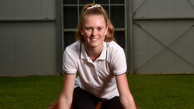 Champion athlete Elliarna Mitchell will have more time to focus on her study and training thanks to a prestigious scholarship from James Cook University. Picture: Evan Morgan