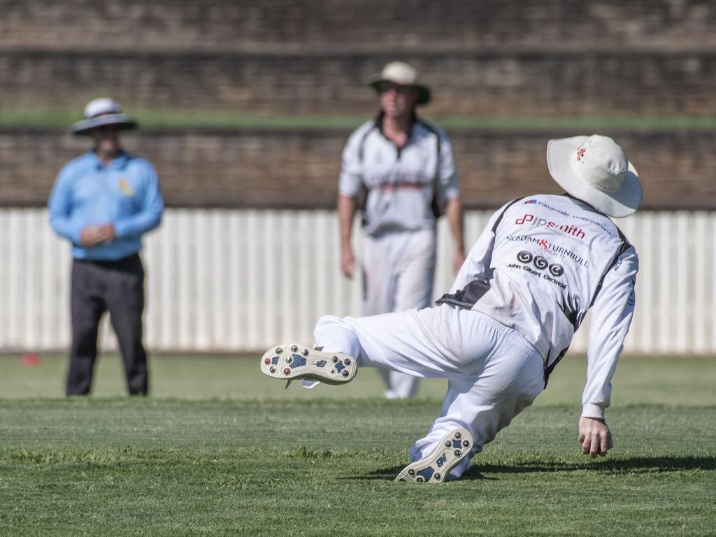 Liam White takes a catch from the bowling of Cameron Moodie.