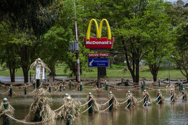 Residents’ home and businesses by the banks of the river at Cowra have been flooded. Picture: Nathan Laine/Bloomberg