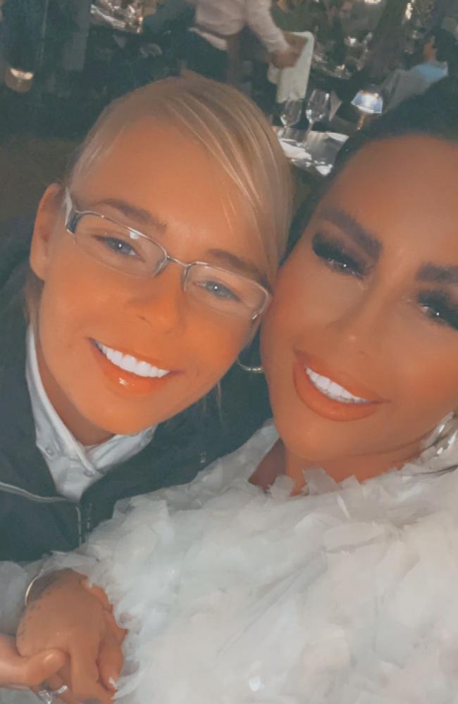 Jade and Kelly Tushingham with their permanent veneers. Picture: SWNS