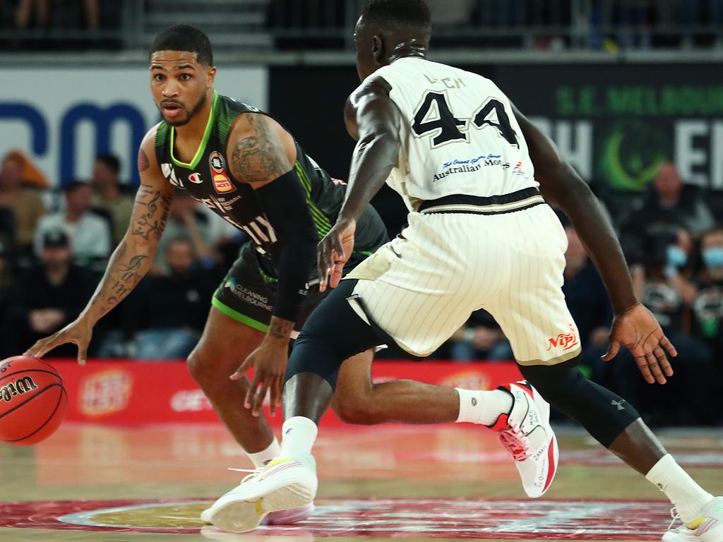 Chicago-born Phoenix point guard Keifer Sykes will return from injury against Melbourne United. Picture: Kelly Defina/Getty Images