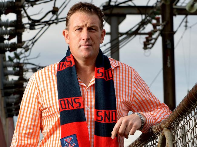 Melbourne legend David Schwarz says Mark Neeld’s time at the club “tore the joint apart”