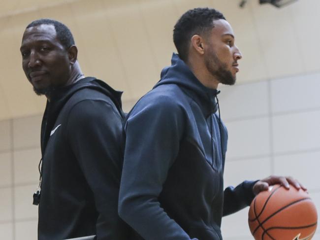 Dad’s latest move could be big tell on Simmons’ future