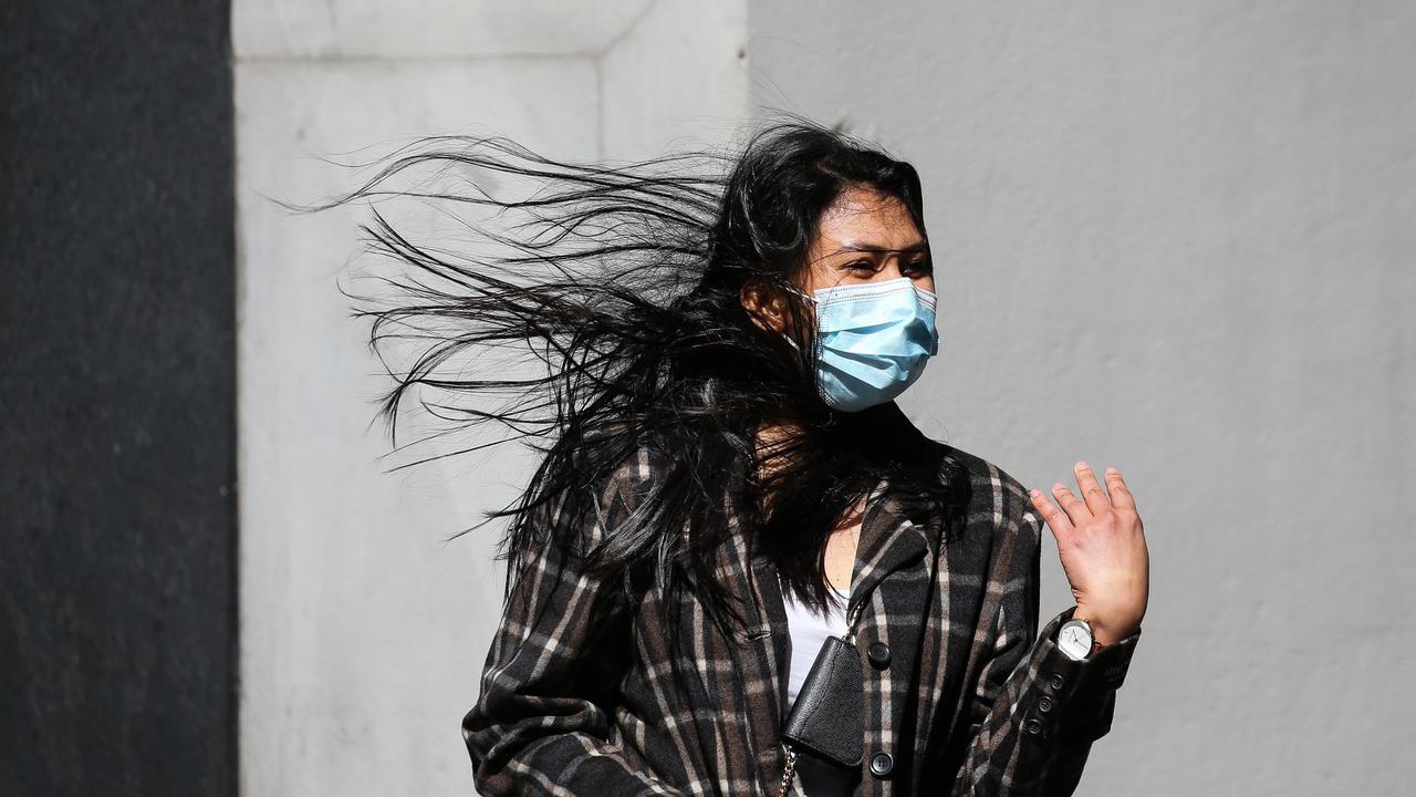 There were calls for mask mandates to return after fears about another wave of Covid. Picture: NCA NewsWire / Gaye Gerard