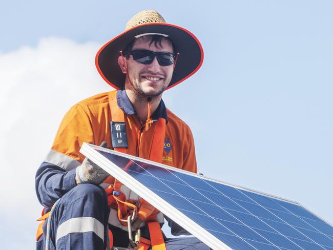 ‘Best way to go’: Mackay tradie sells solar power to mines