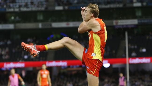 Tom Lynch kicks a goal. Picture: Michael Klein