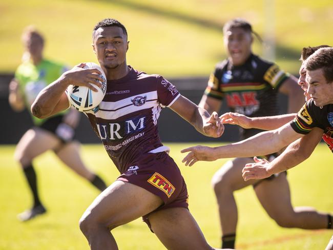 Manly's outstanding Latu Fainu making another break. Picture: Julian Andrews