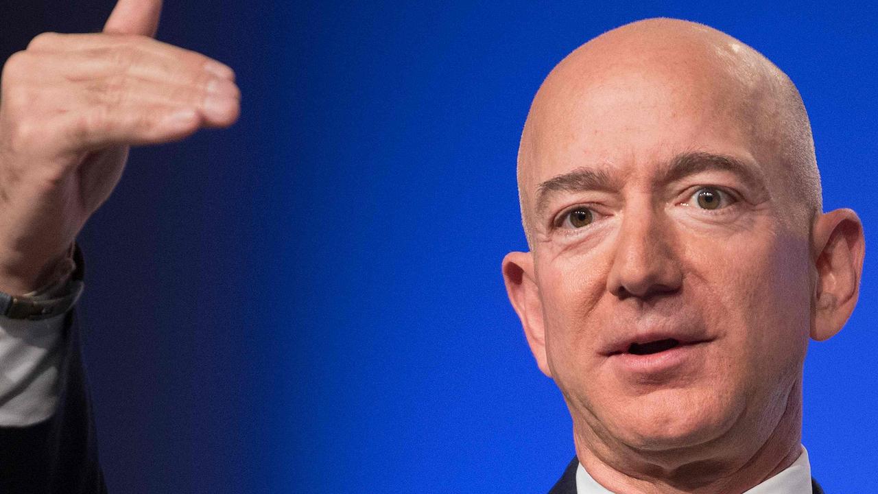 Jeff Bezos Pulled Blue Origin Super Bowl Ad Following Lauren Sanchez 