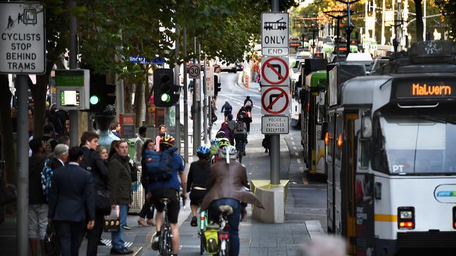 All traffic, including trams and cyclists, will be forced to make a detour on William Street this weekend.