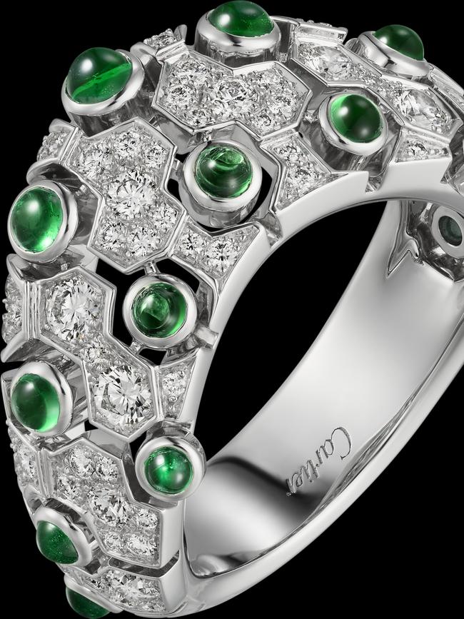 The Cartier Unda set with emerald cabochons and diamonds.