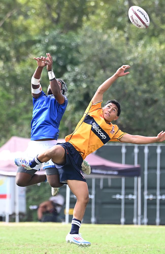 Roldan Waike (left). Qld Country U16s v SEQ Barbarians Thursday September 19, 2024. Picture, John Gass