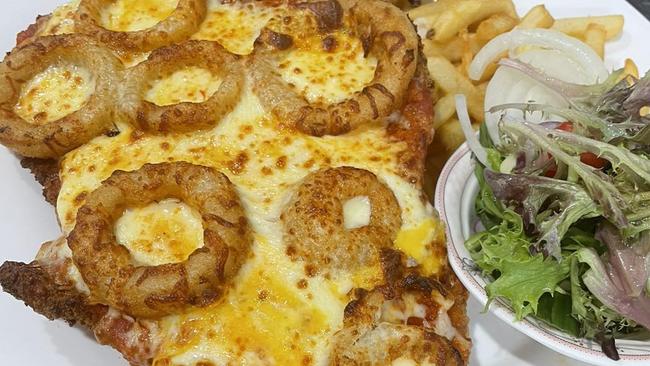 Lord of the Rings Topping at Pizza Love You. Picture: Facebook/Supplied/Pizza Love You.