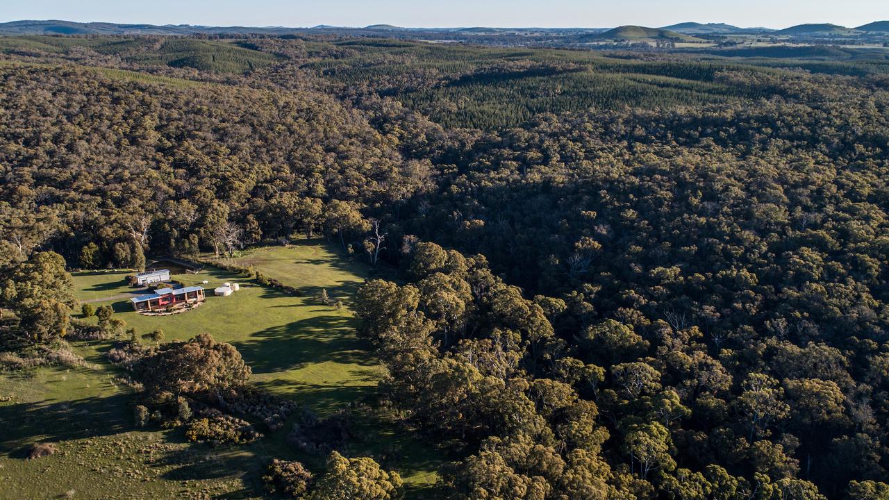 An architecturally eco-friendly designed home nestled down an unsealed dirt track in the Hepburn Regional Park set among a private landscape. Guests have exclusive access to the retreat.