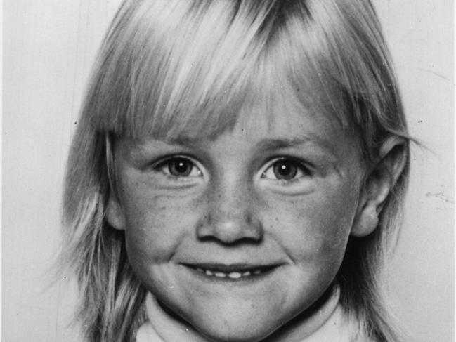 **This picture has a scanned reverse - see associated content at the bottom of the details window**Renee Aitken, 5-year-old girl abducted from her Narooma NSW home in 1984.