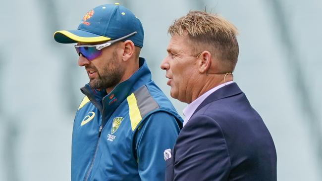 Shane Warne speaks with Nathan Lyon before a recent Test match.