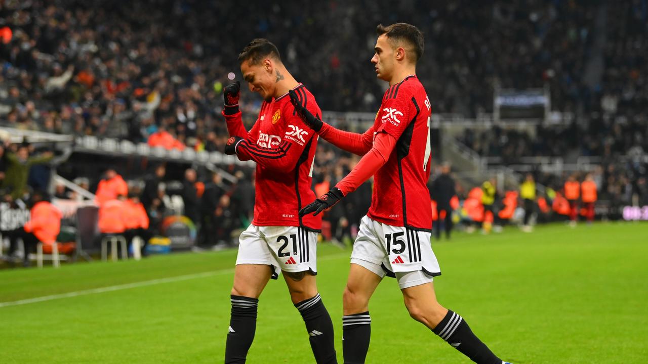 NEWCASTLE UPON TYNE, ENGLAND - DECEMBER 02: Antony of Manchester United reacts after his goal is disallowed during the Premier League match between Newcastle United and Manchester United at St. James Park on December 02, 2023 in Newcastle upon Tyne, England. (Photo by Stu Forster/Getty Images)