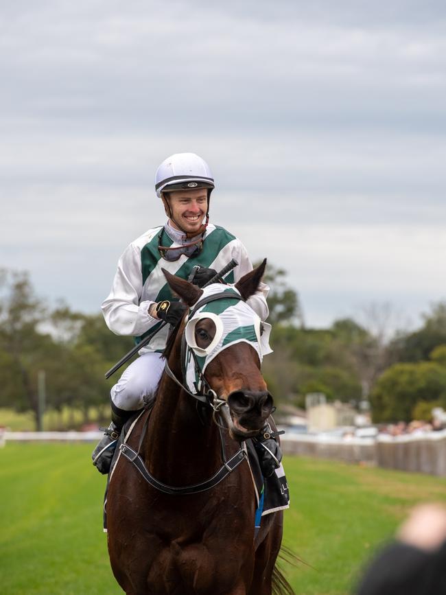 Gatton Cup winning jockey Les 'Bubba' Tilley, rides Hellava Babe back to the mounting yard. PHOTO: Ali Kuchel