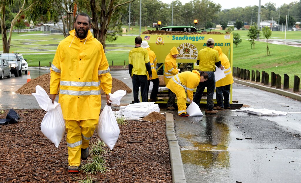 Sandbag collection point at Limestone Park. Picture: Rob Williams