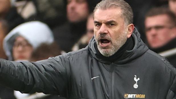 LONDON, ENGLAND - JANUARY 26: Ange Postecoglou, Manager of Tottenham Hotspur during the Premier League match between Tottenham Hotspur FC and Leicester City FC at Tottenham Hotspur Stadium on January 26, 2025 in London, England. (Photo by Alex Pantling/Getty Images)