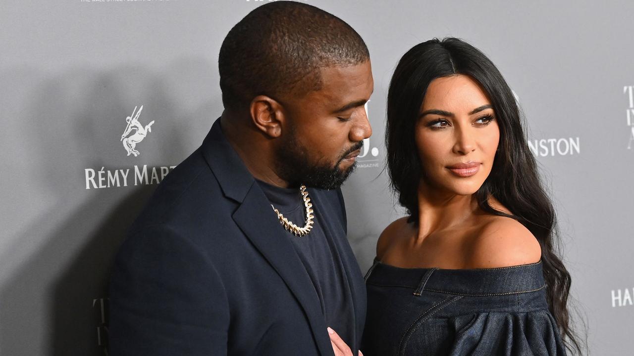 Les messages sociaux de Kanye West “fair game” dans le divorce de Kim Kardashian, selon les experts