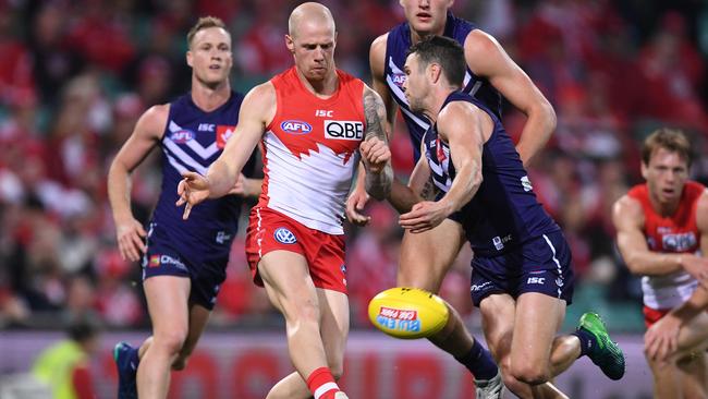 Zak Jones got a knock to the head on Saturday night. Picture: AAP Images