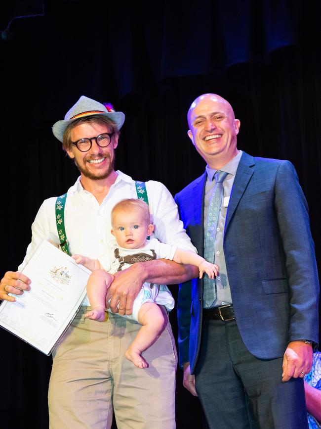 Tweed Shire Council General Manager Troy Green presents the certificate of Australian citizenship to Melk Stroetzel, originally from Germany.