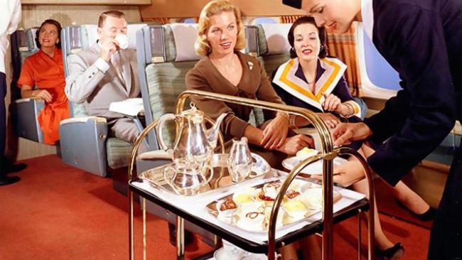 MB59KR AIR TRAVEL IN 1950s. Picture: Alamy