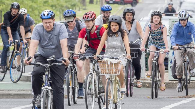 Melbourne cyclists turn on each other as bike lanes become congested ...