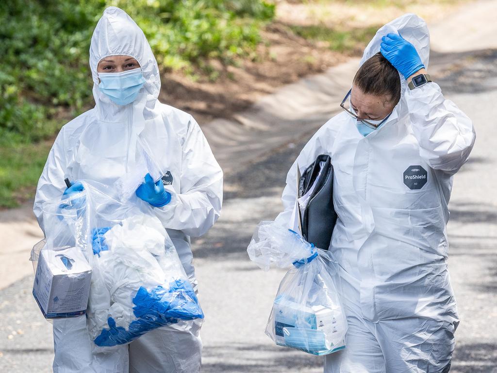 Police attend the scene of a double homicide in Parson Street, Rye. Picture: Jake Nowakowski