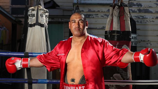 Alex Leapai holds his own in the heavyweight division. Picture: Annette Dew