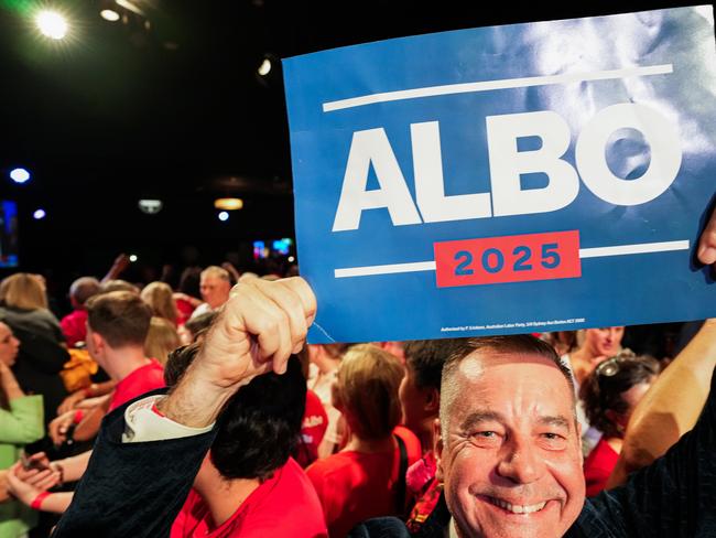 Supporters cheer during Australian Prime Minister Anthony Albanese. (Photo by Asanka Ratnayake/Getty Images)