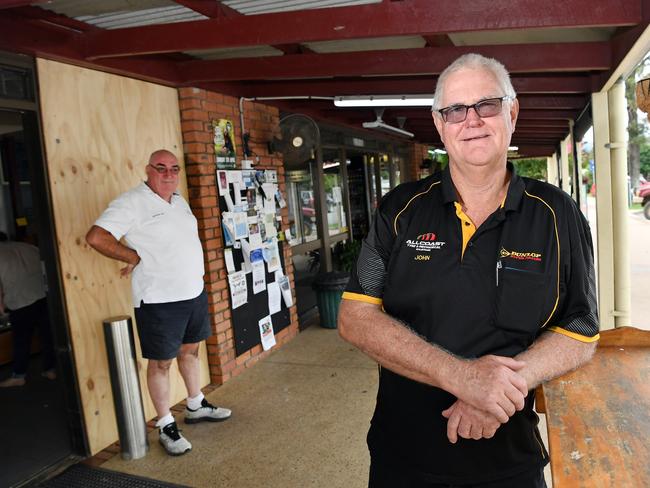 Yandina Chamber of Commerce president John O’Leary and local Bill Gissane are upset that Commonwealth Bank removed the only free ATM in town. Photo: Patrick Woods