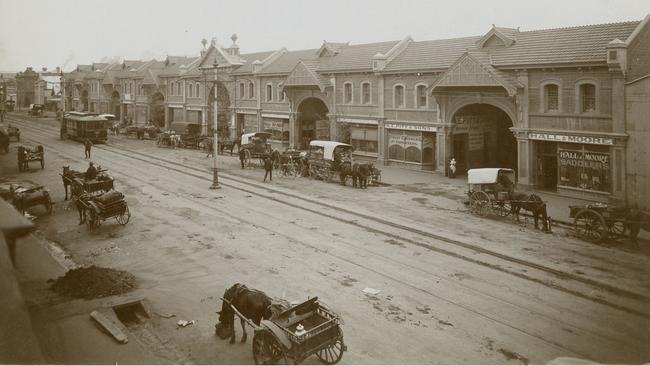 Grenfell St, outside the East End Market entrance in 1911. Picture: State Library of SA