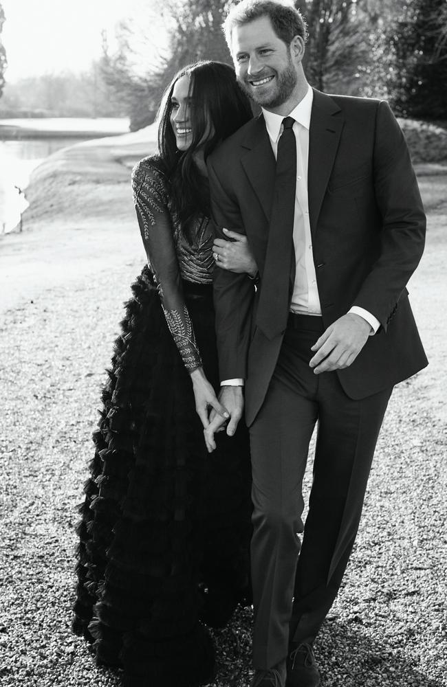 Meghan Markle Engagement Photos Aussie Couple Behind Ralph And Russo Dress Au 7954