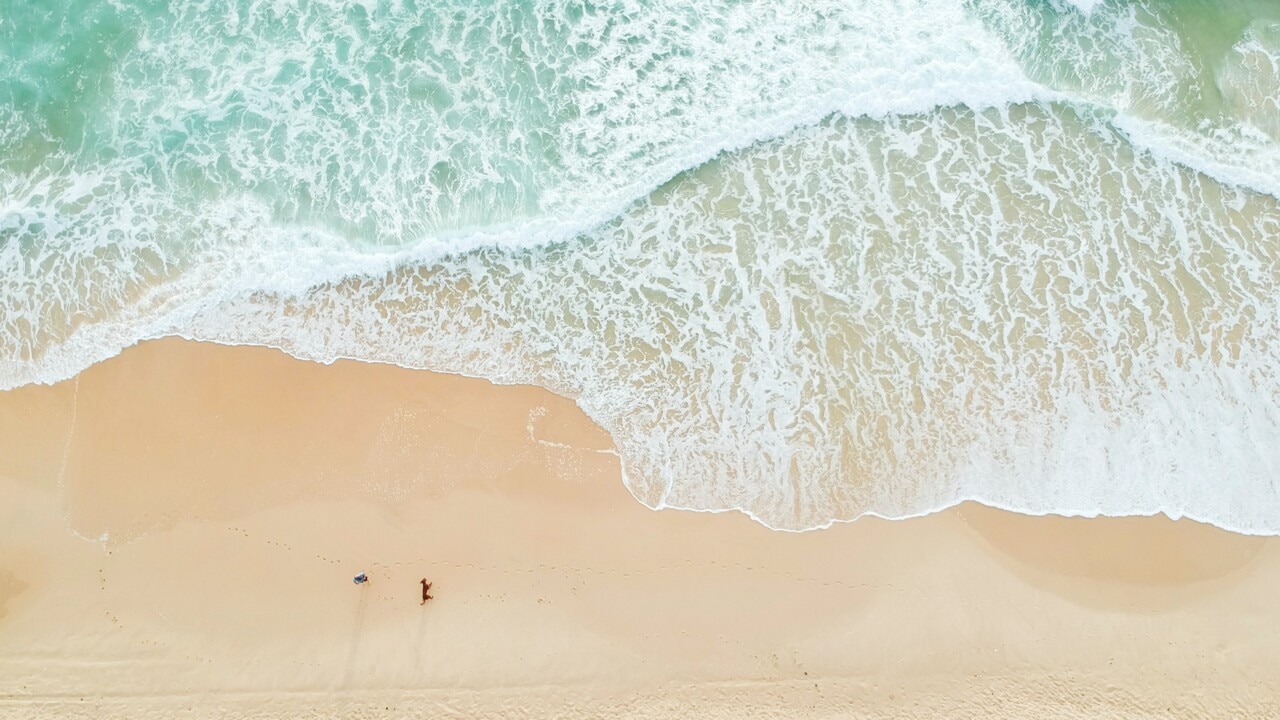 Exercise group stops man allegedly drowning son at popular WA beach