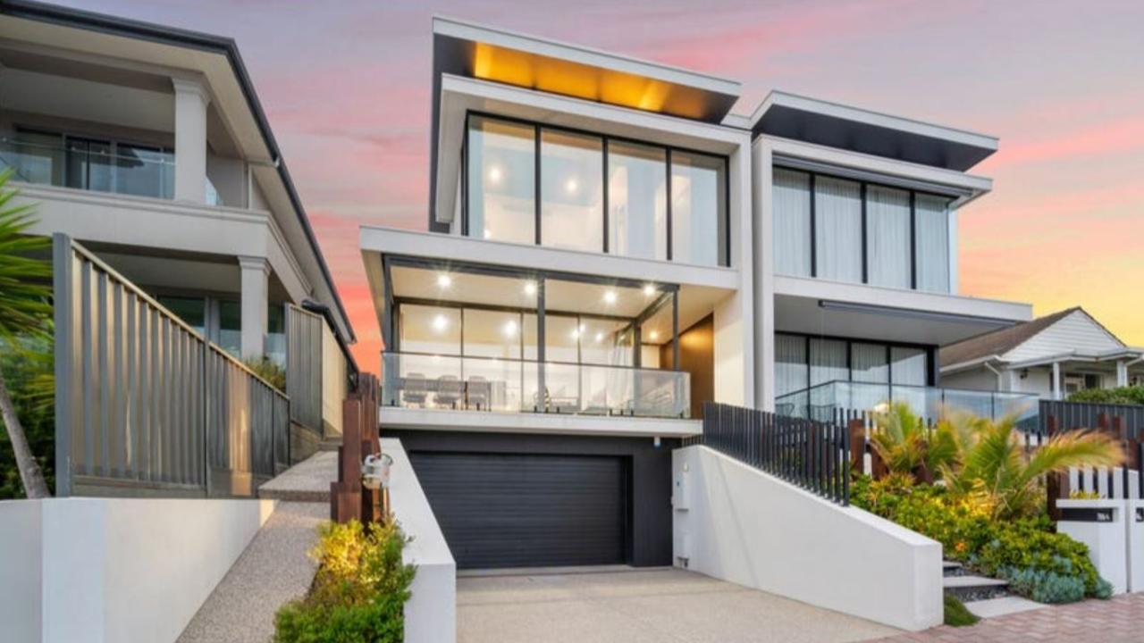 184 Esplanade, for sale in South Brighton. South Brighton saw the largest reduction in sale time out of the measured suburbs here: homes sold 35 days faster in December 2024, compared to December 2023.