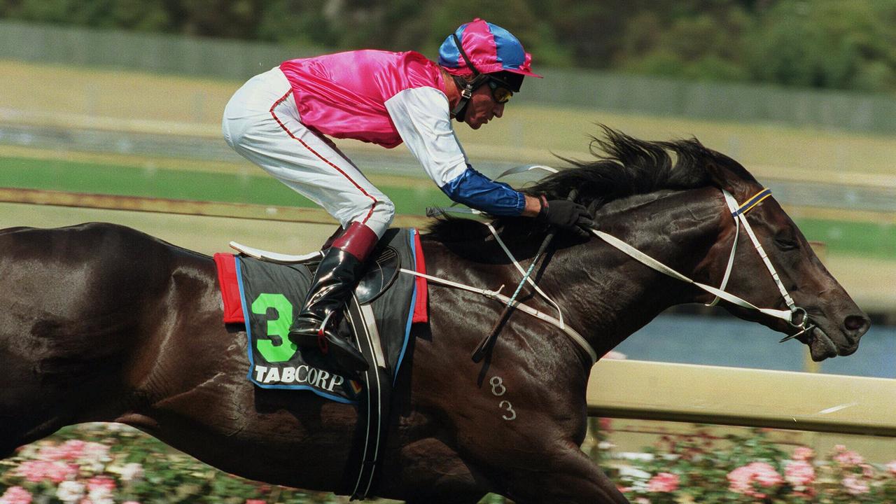 Grant Cooksley and Mouawad winning The Debonair.