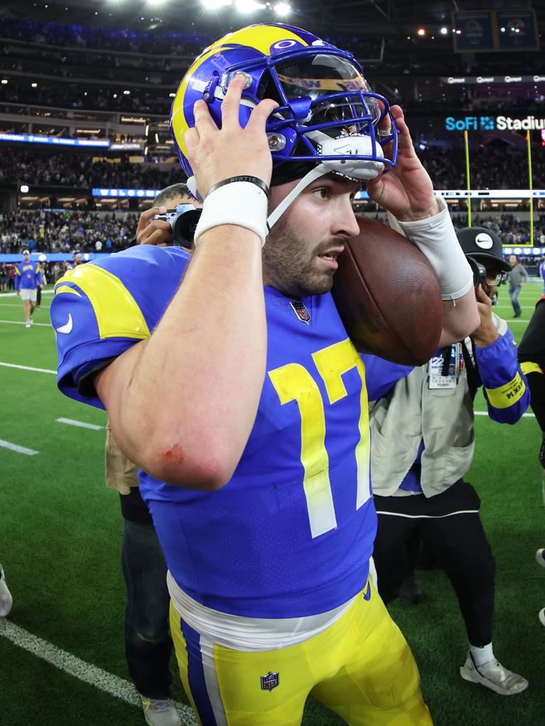 Baker Mayfield an instant L.A. hero in Rams' thrilling comeback - Los  Angeles Times