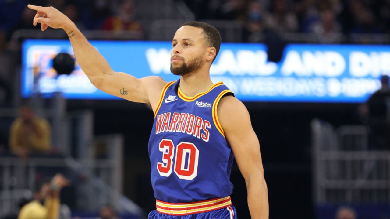 Steph Curry memecahkan rekor tiga poin, melawan New York Knicks, Madison Square Garden, melewati Ray Allen, video, sorotan