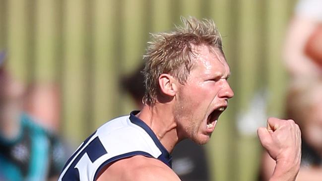 Ovens & Murray FNL, Grand Final, Yarrawonga V Albury, at Lavington, Leigh Williams, 25,   Albury Tigers,  Picture Yuri Kouzmin