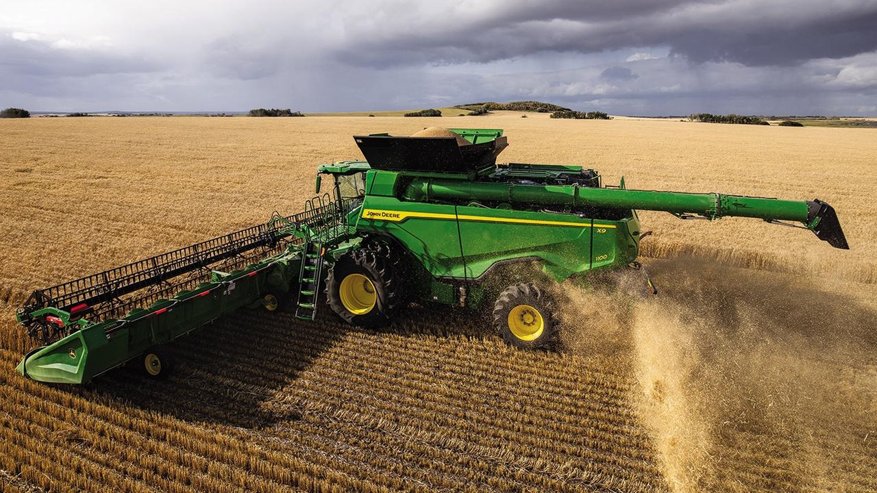 Agriculture and farming equipment: 10 of the best combine harvesters on ...