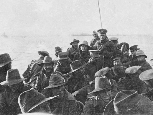 Aussie Diggers arrive at Anzac Cove on the day of the landing.  Picture: Australian War Memorial 