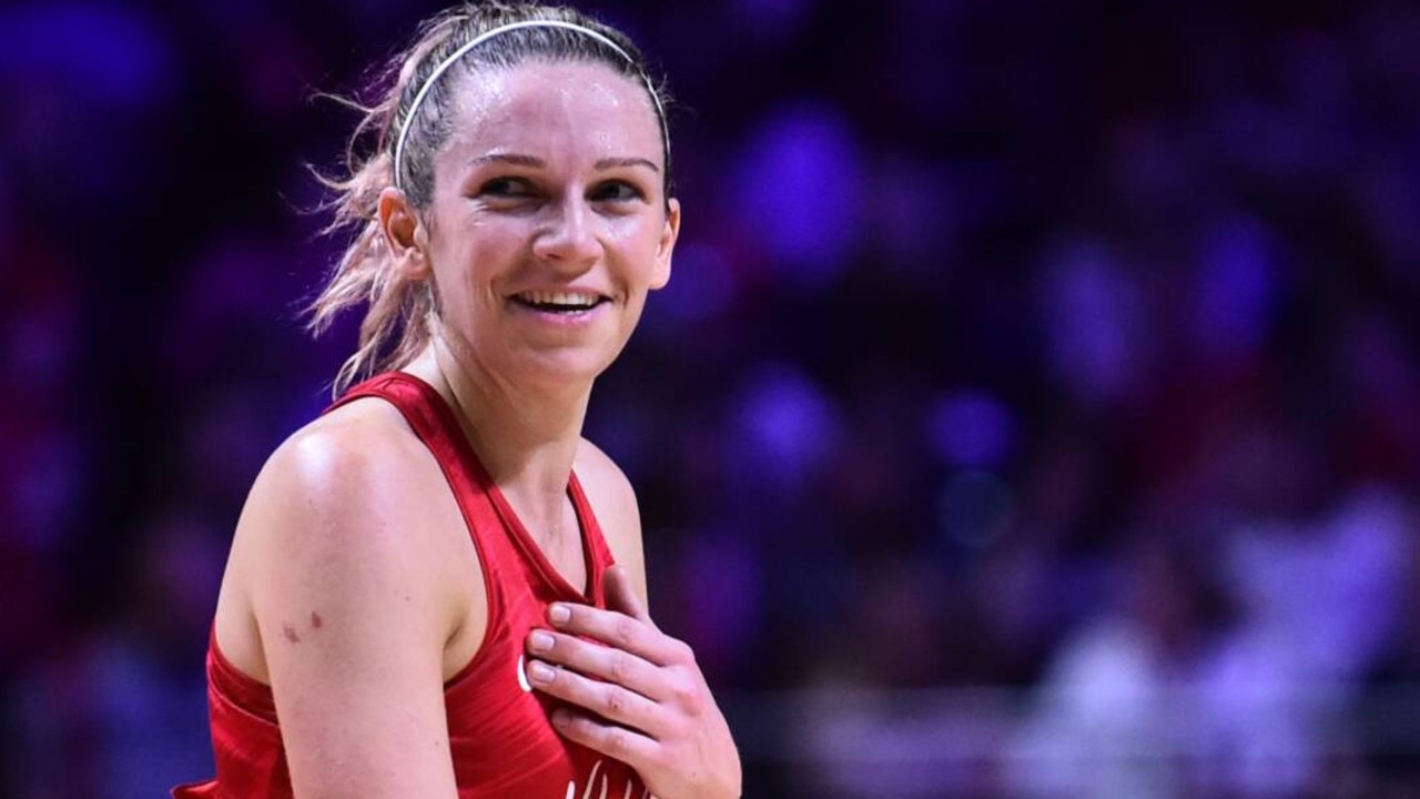 England superstar Jo Harten has announced her immediate retirement from international netball.