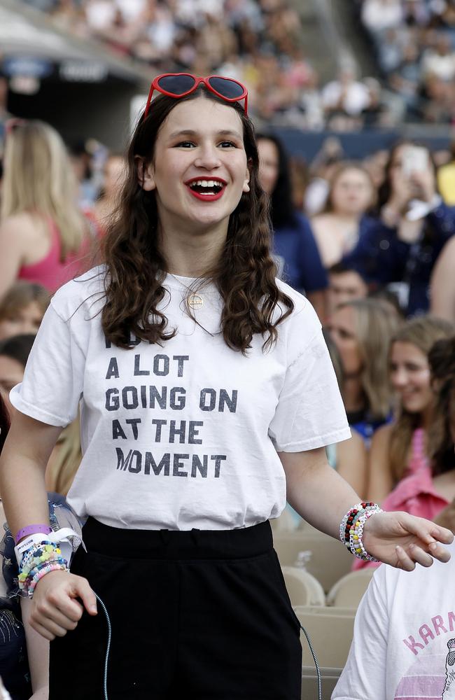 A fan wears a relatable t-shirt at the show in Chicago. Picture: Natasha Moustache/TAS23/Getty Images