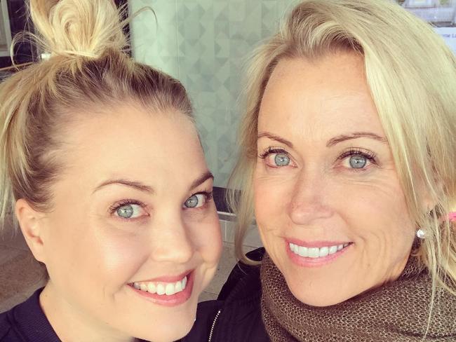 Jaimi Kenny (left), died from health issues , with mum Lisa Curry. She is the daughter of swimming champ Lisa Curry and ironman great Grant Kenny - Photo instagram