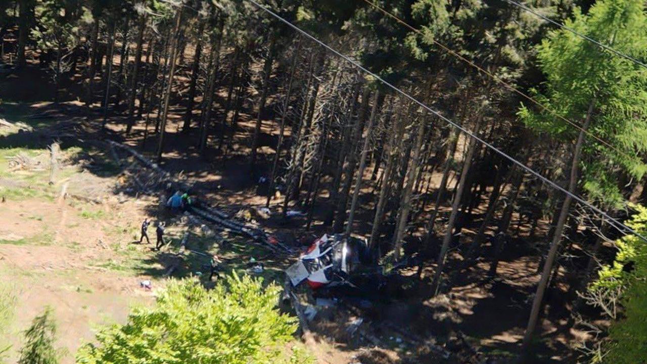 Cable car accident in Italy, near Lake Maggiore, kills at least 14