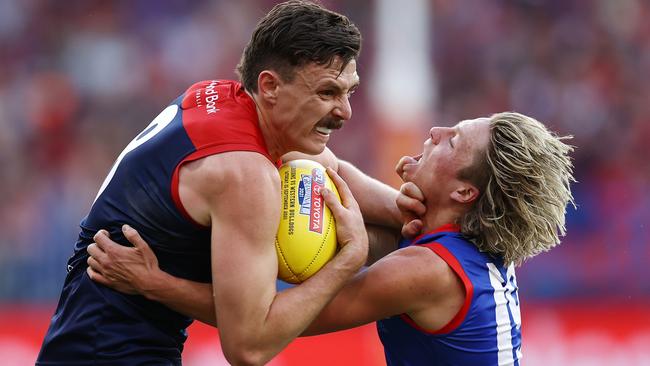 ‘We’re going to fight you’: Furious Dogs wanted Dees’ blood