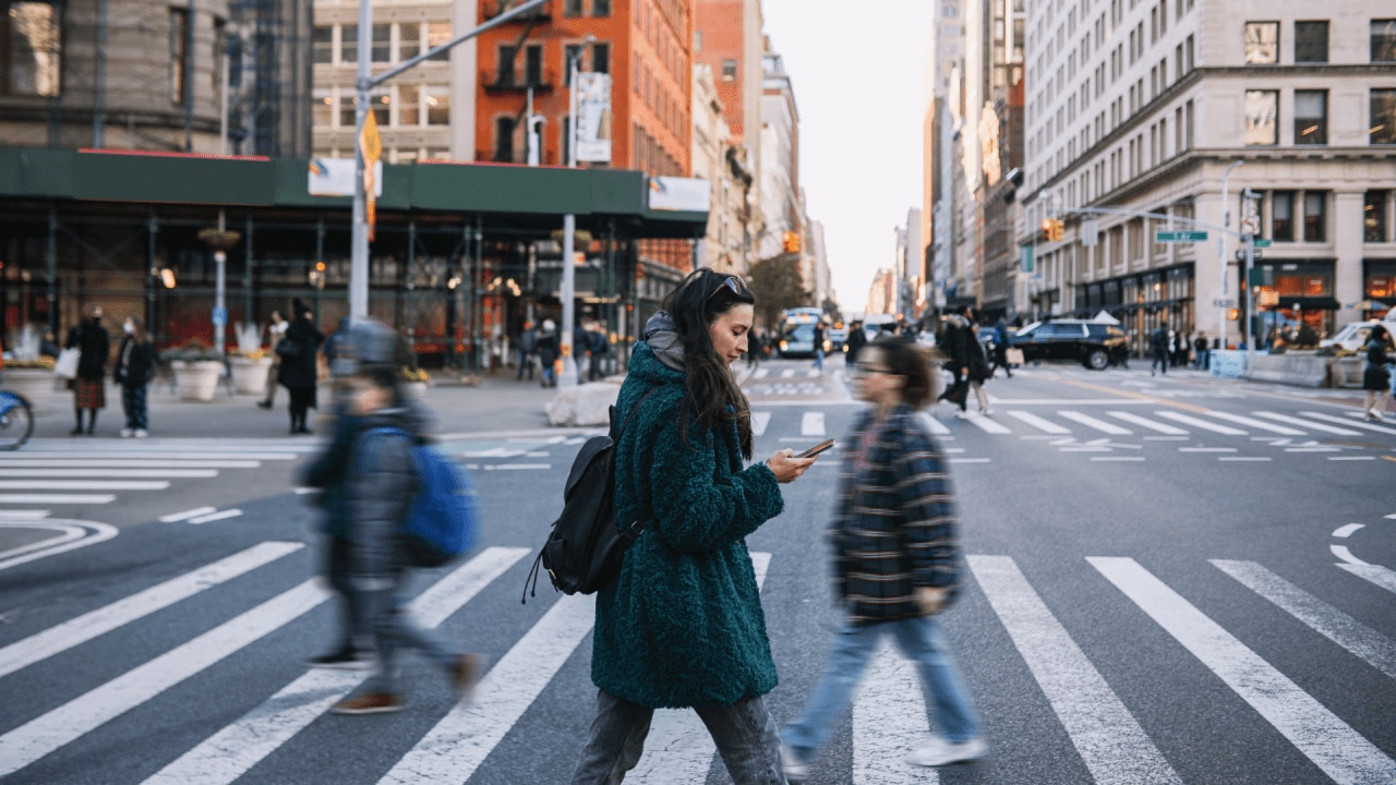 A new study highlights the dangers of walking and texting, Image: Getty